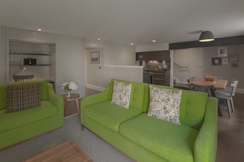 old town chambers autograph collection