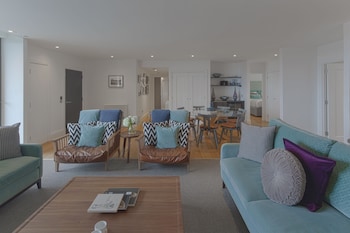 old town chambers autograph collection