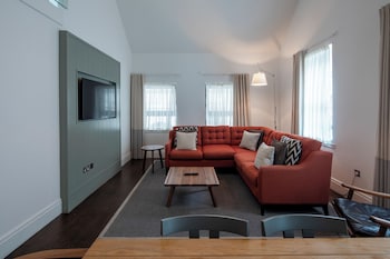 old town chambers autograph collection