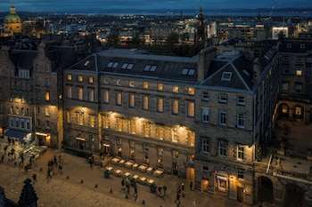 old town chambers autograph collection