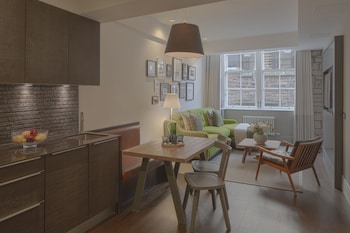 old town chambers autograph collection