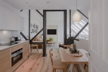 old town chambers autograph collection