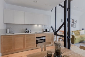 old town chambers autograph collection