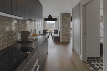 old town chambers autograph collection