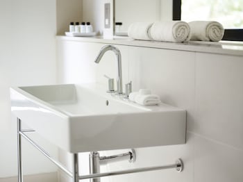 old town chambers autograph collection