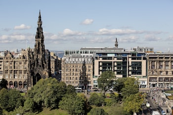 old town chambers autograph collection