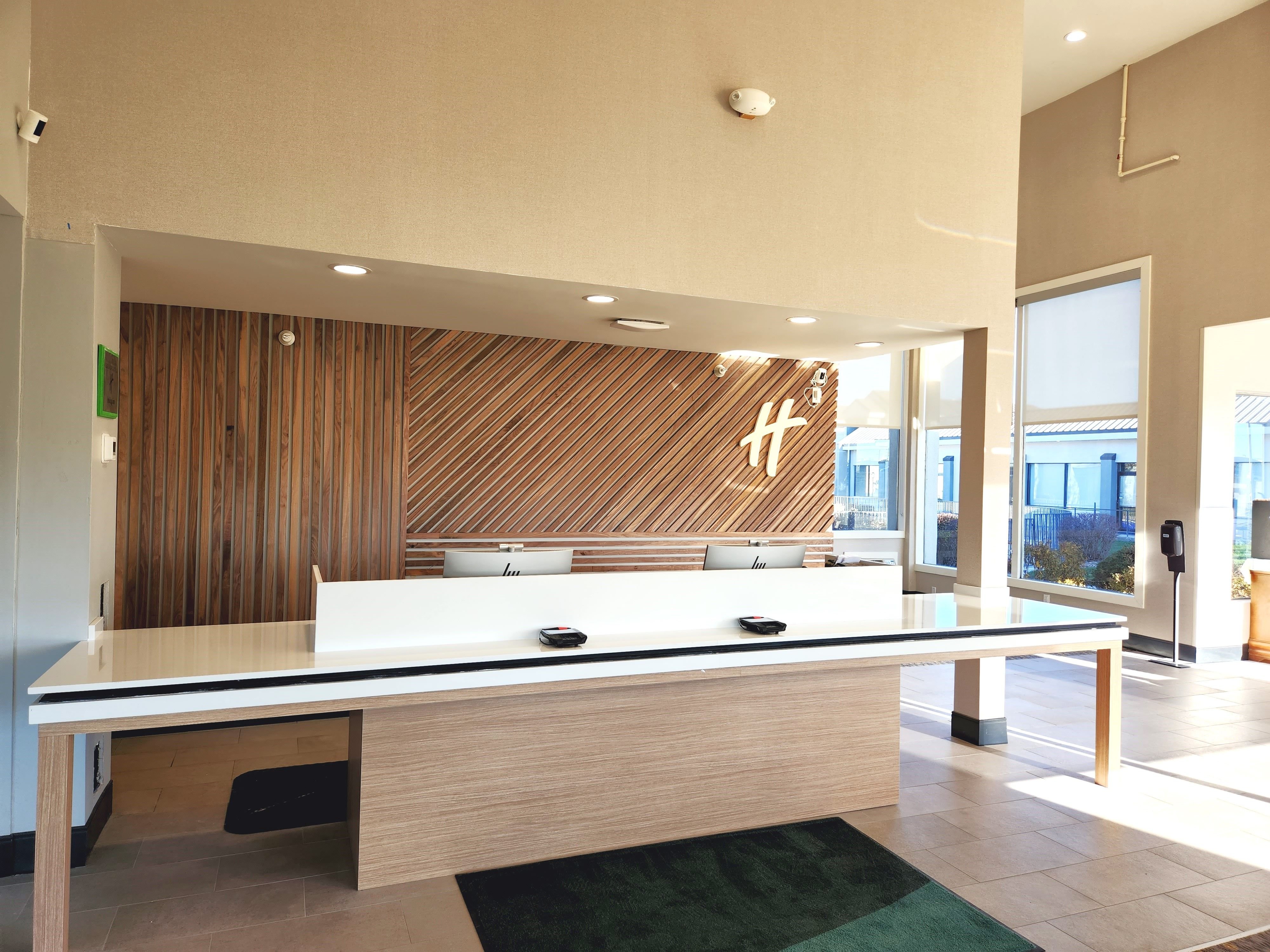 holiday inn ontario an ihg hotel