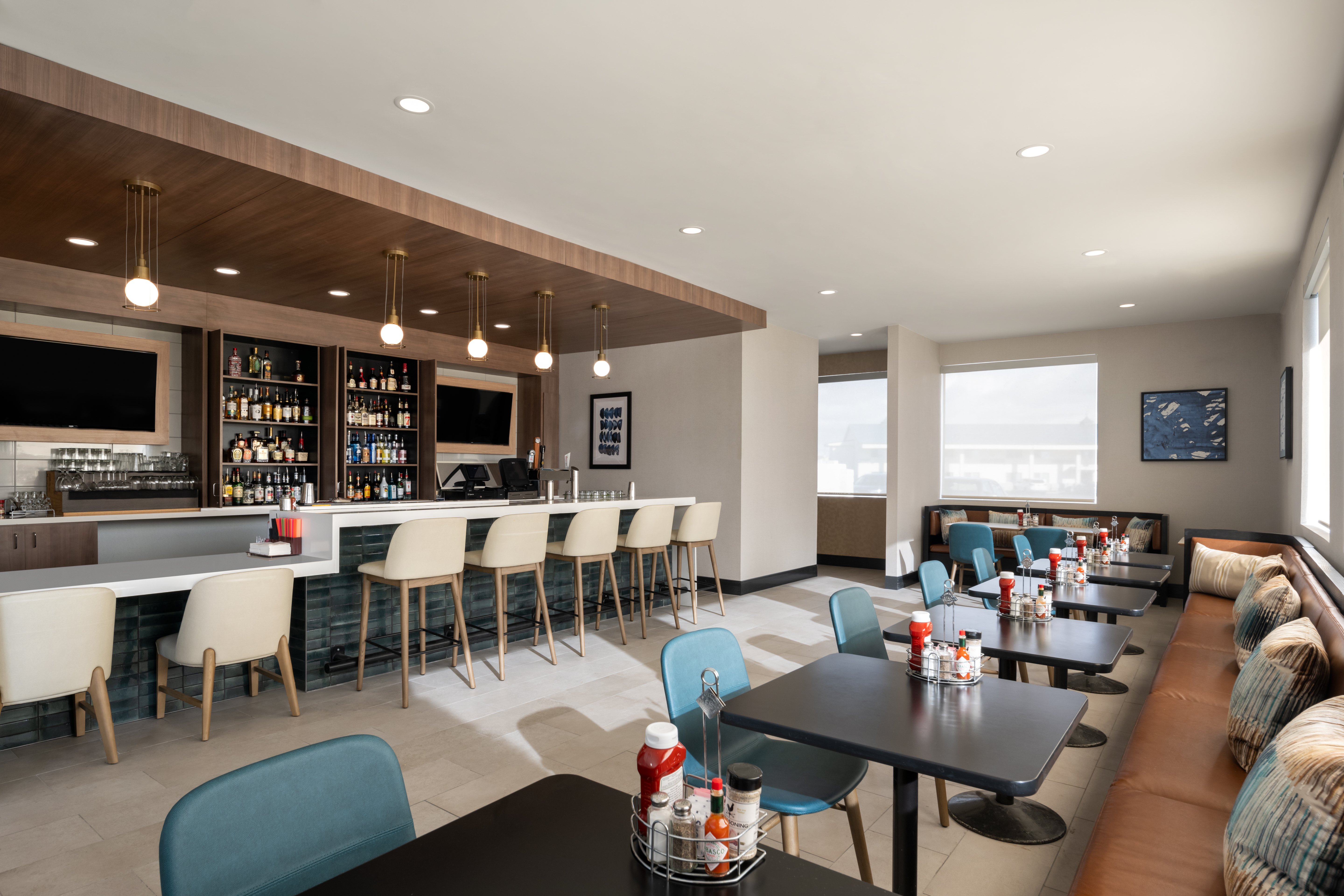 holiday inn ontario an ihg hotel