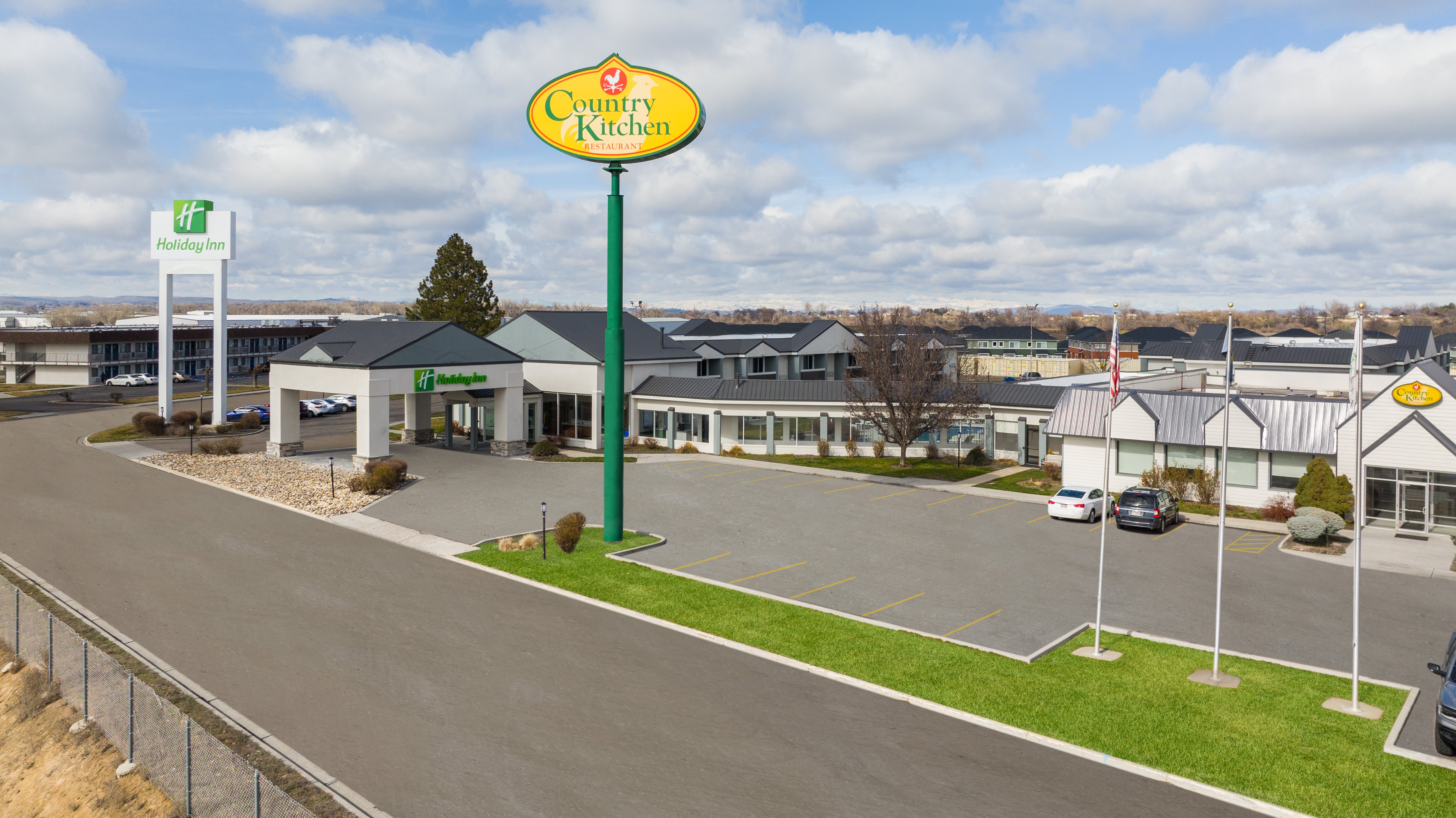 holiday inn ontario an ihg hotel