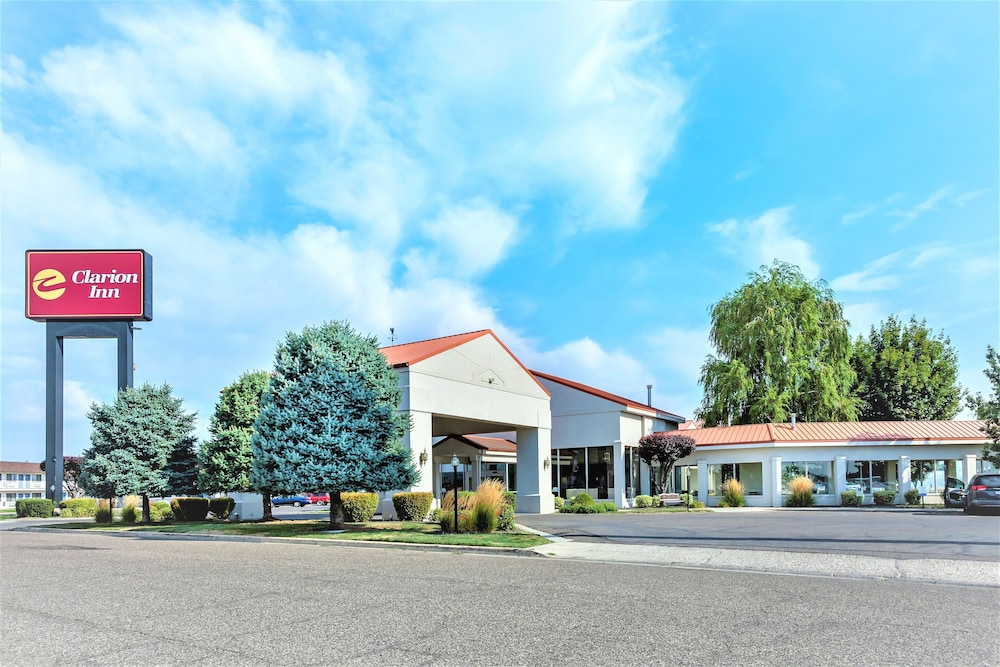 holiday inn ontario an ihg hotel