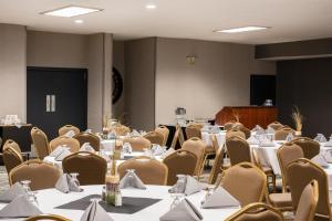 holiday inn ontario an ihg hotel