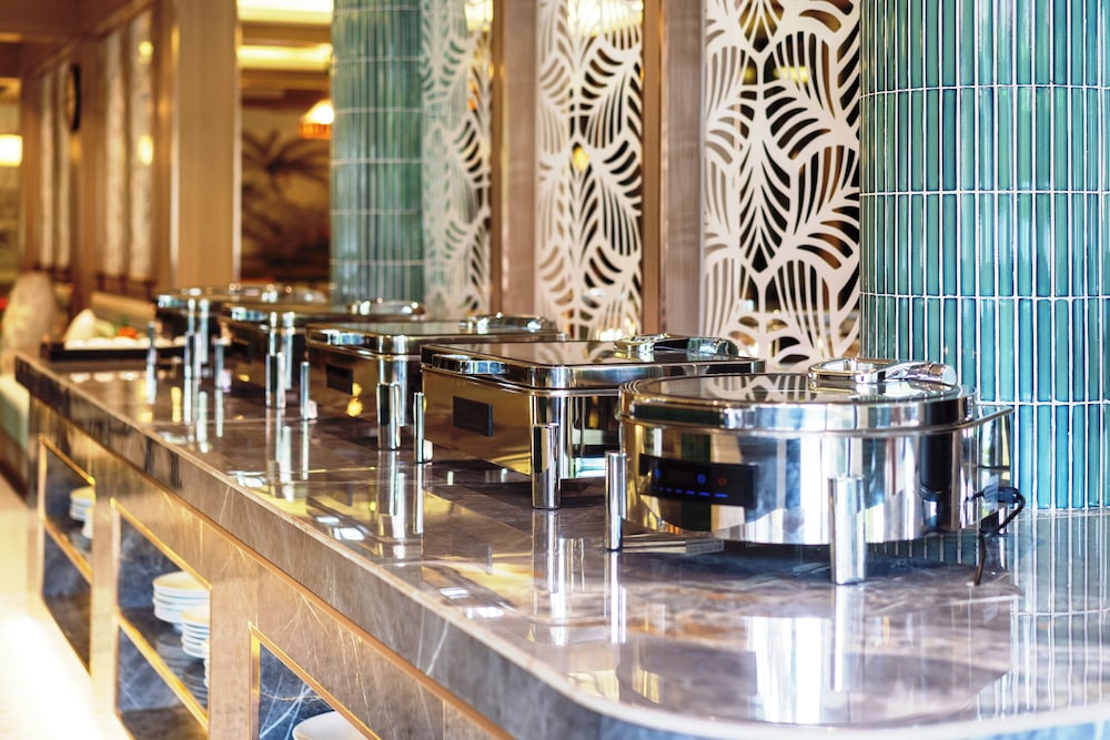 howard johnson by wyndham phuket naiyang