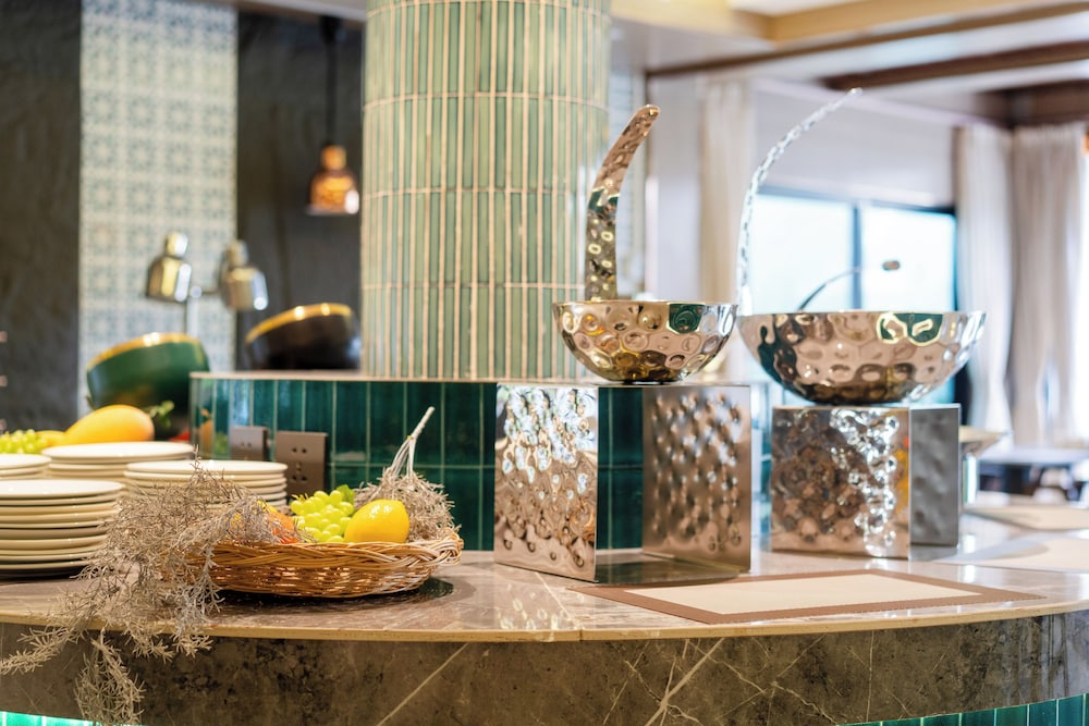 howard johnson by wyndham phuket naiyang
