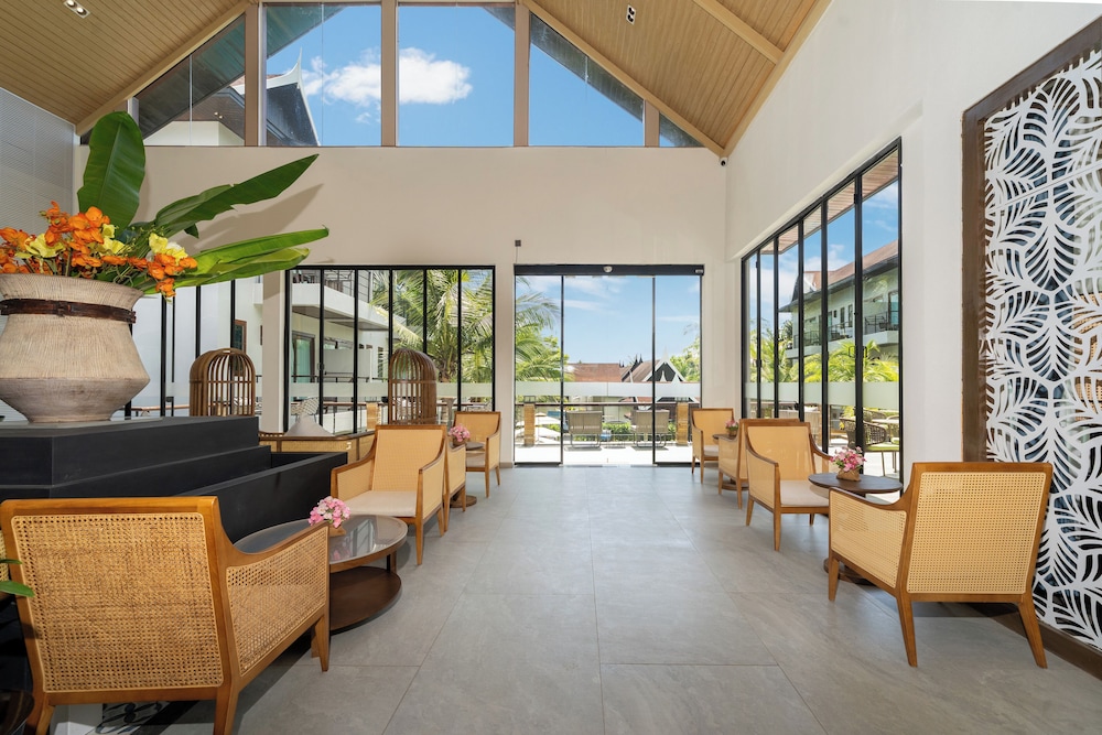 howard johnson by wyndham phuket naiyang