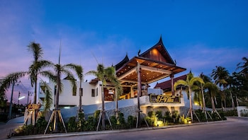howard johnson by wyndham phuket naiyang
