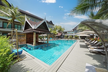 howard johnson by wyndham phuket naiyang