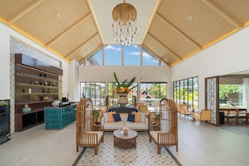 Howard Johnson By Wyndham Phuket Naiyang,,4 star