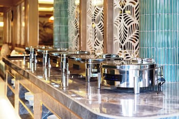 howard johnson by wyndham phuket naiyang