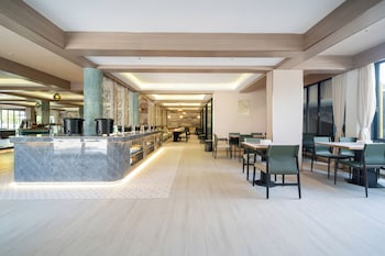 howard johnson by wyndham phuket naiyang