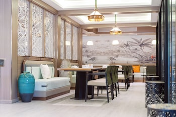 howard johnson by wyndham phuket naiyang