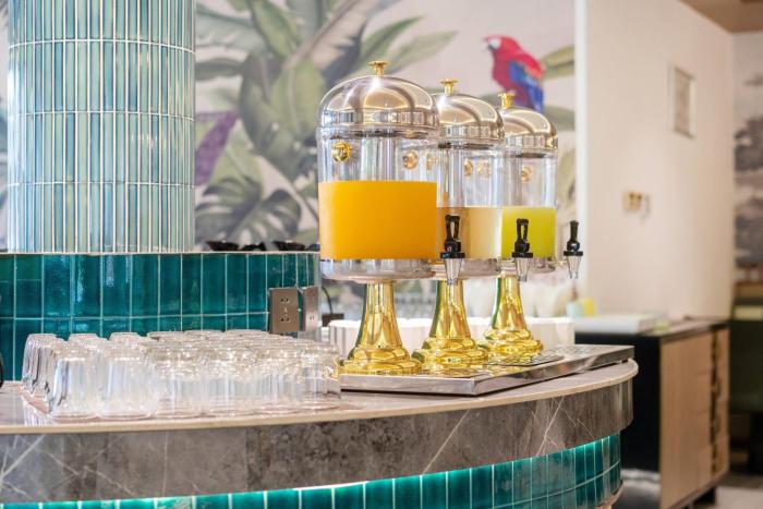 howard johnson by wyndham phuket naiyang