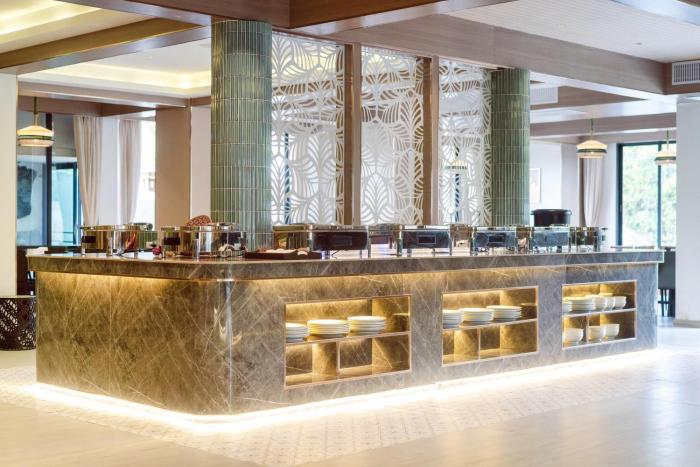 howard johnson by wyndham phuket naiyang