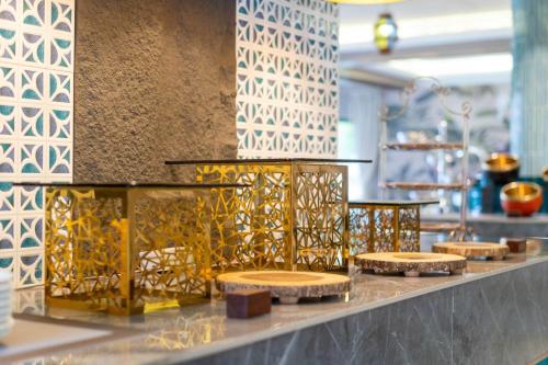 howard johnson by wyndham phuket naiyang