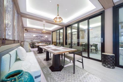 howard johnson by wyndham phuket naiyang