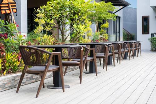 howard johnson by wyndham phuket naiyang