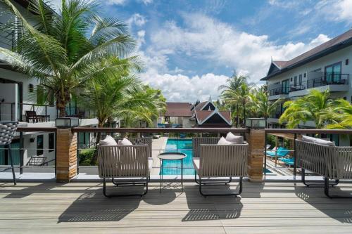 howard johnson by wyndham phuket naiyang