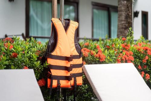 howard johnson by wyndham phuket naiyang