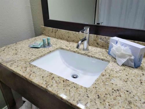 sonesta essential orlando