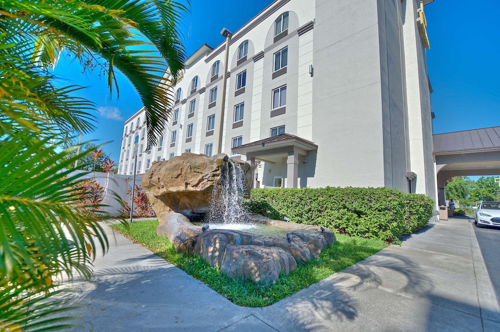sonesta essential orlando