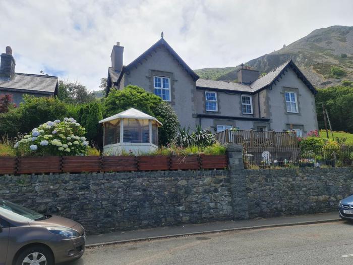 4Br Stunning Sea View Escape-Near Snowdonia & Coastal Trails,,4 star