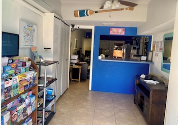 Oceans 735,735 Se 20Th Ave,3 star