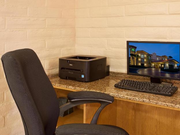 la quinta inn by wyndham orlando airport west