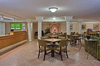 la quinta inn by wyndham orlando airport west