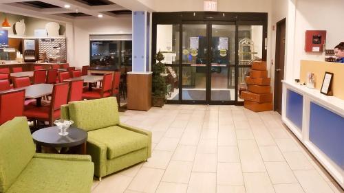 holiday inn express osage bch lake of the ozarks
