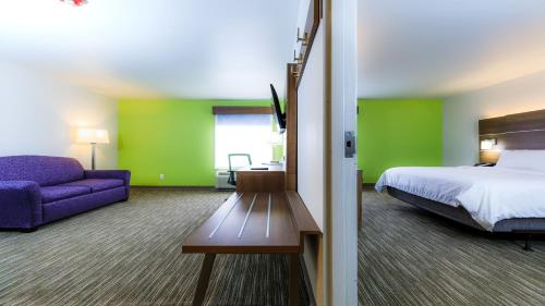 holiday inn express osage bch lake of the ozarks