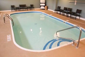 Holiday Inn Express Osage Bch Lake Of The Ozarks,Osage Beach>>Camden,3 star