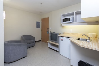 Residence & Conference Centre - Oshawa,Ontario>>Durham,2 star