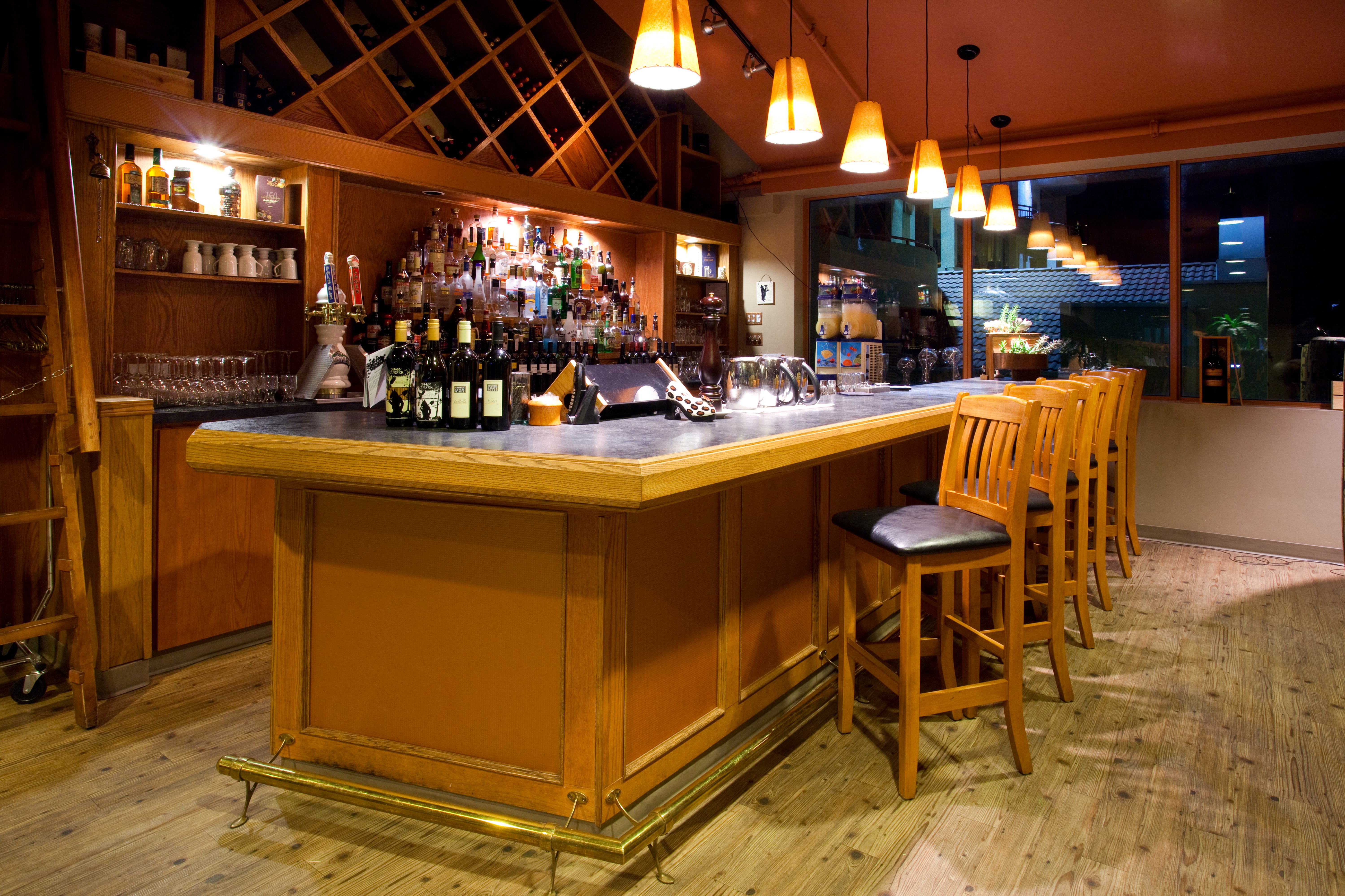 holiday inn hotel and suites osoyoos by ihg