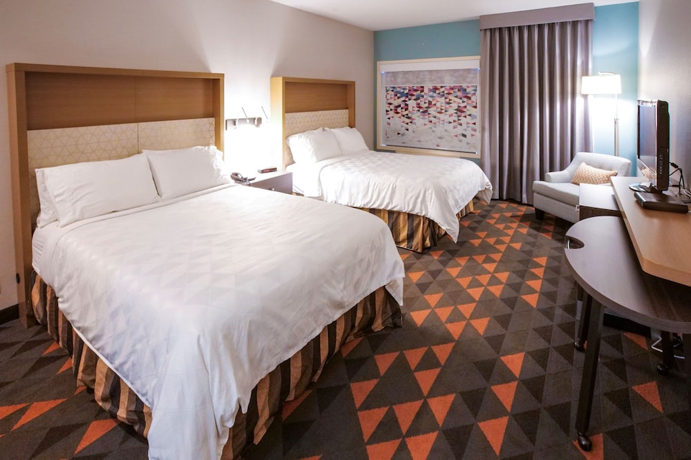 holiday inn hotel and suites osoyoos by ihg