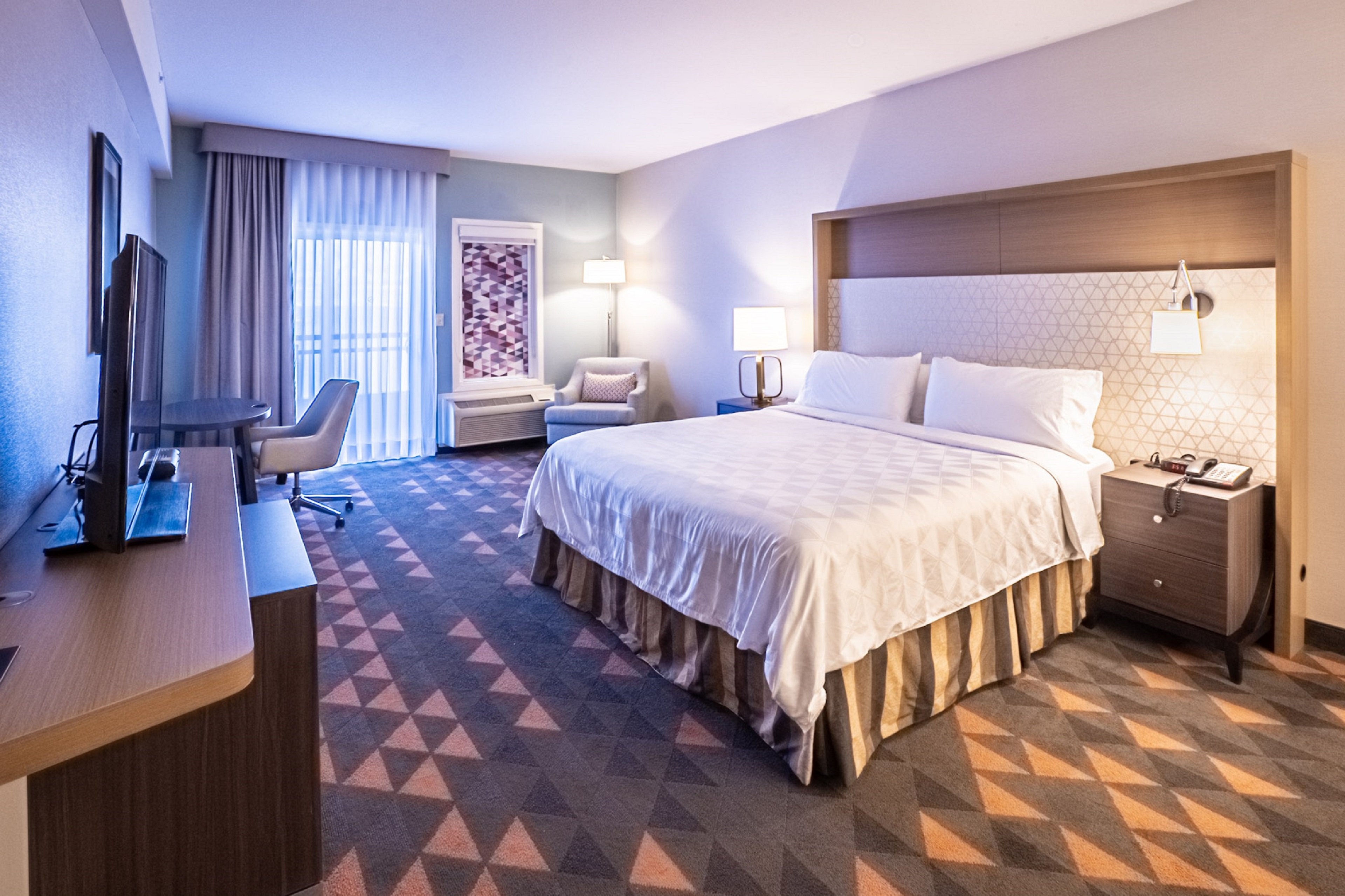 holiday inn hotel and suites osoyoos by ihg