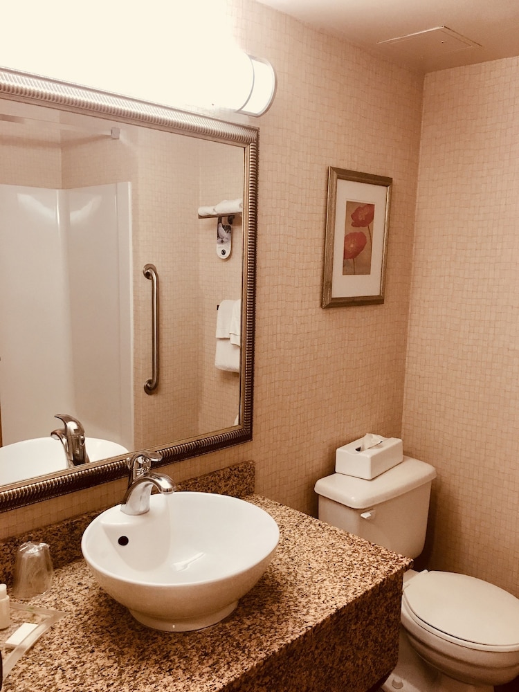 holiday inn hotel and suites osoyoos by ihg