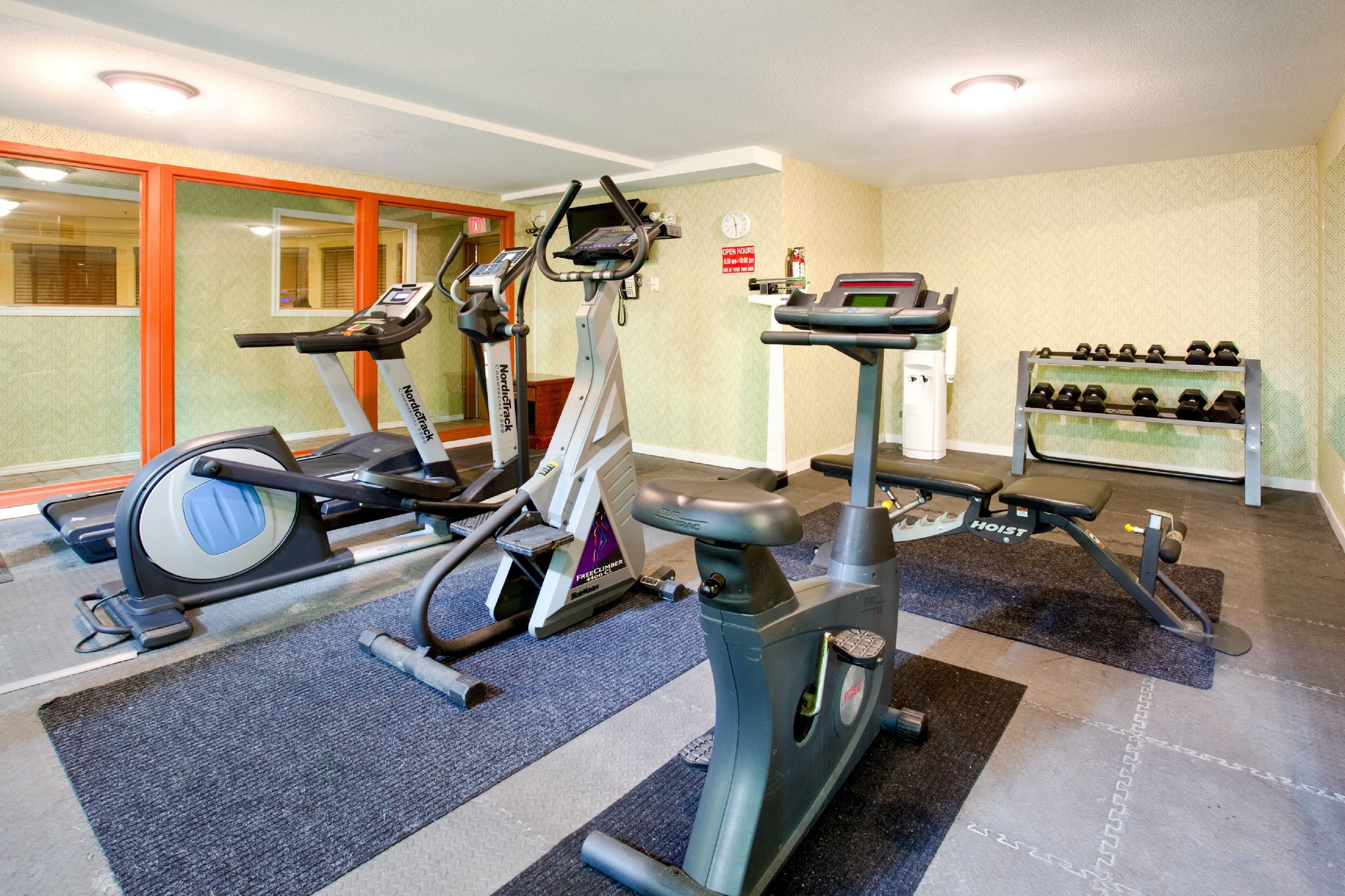 holiday inn hotel and suites osoyoos by ihg