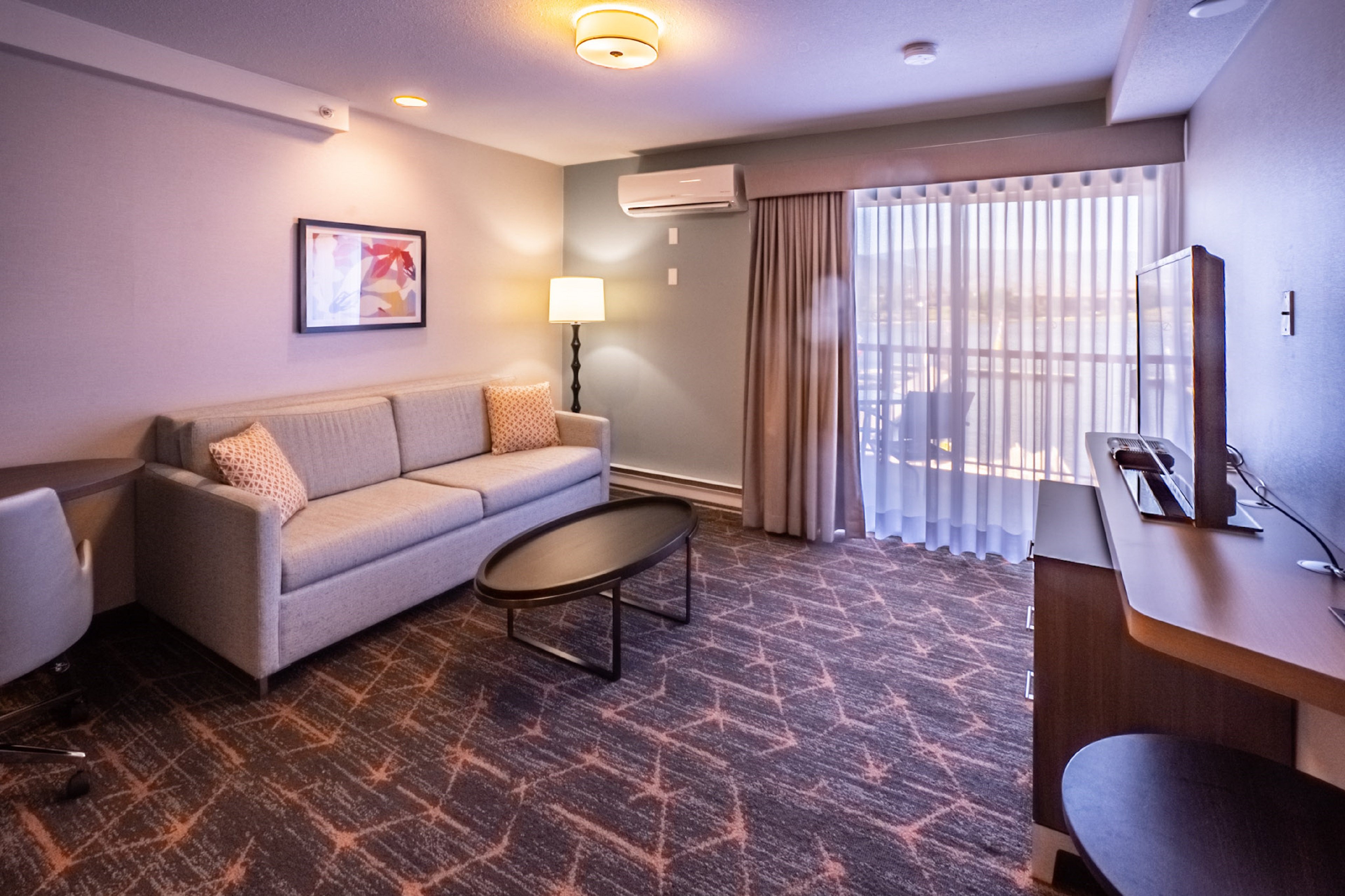holiday inn hotel and suites osoyoos by ihg
