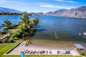 holiday inn hotel and suites osoyoos by ihg