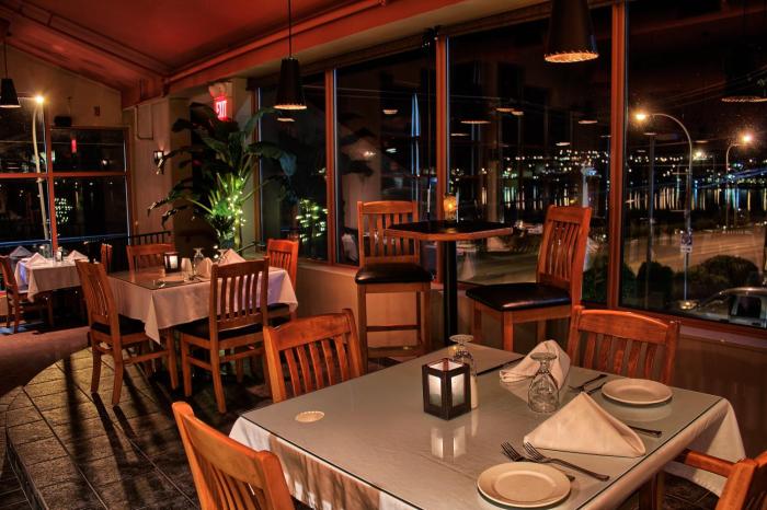 holiday inn hotel and suites osoyoos by ihg
