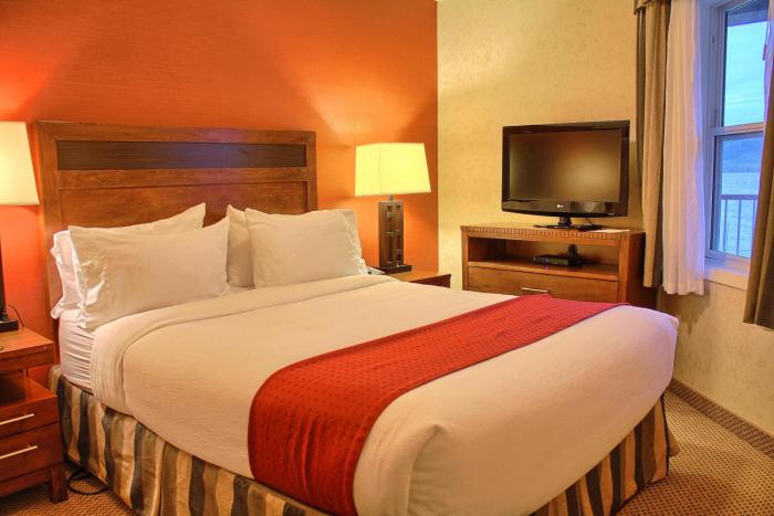 holiday inn hotel and suites osoyoos by ihg